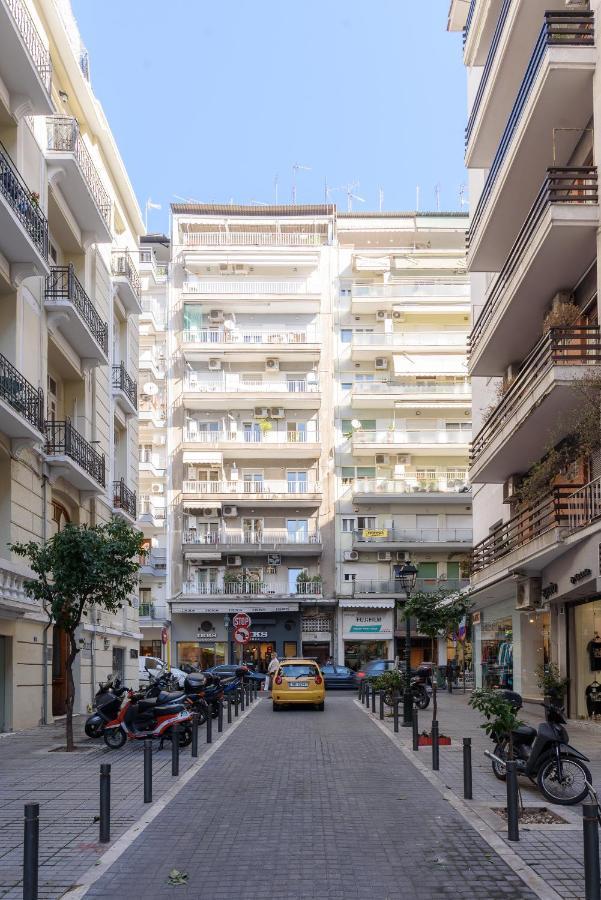 Lassani Cozy And Quiet, 2 Bedroom Apartm With Spacious Balcony Tesalonika Bagian luar foto