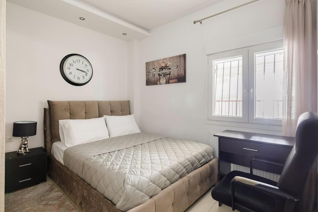 Lassani Cozy And Quiet, 2 Bedroom Apartm With Spacious Balcony Tesalonika Bagian luar foto
